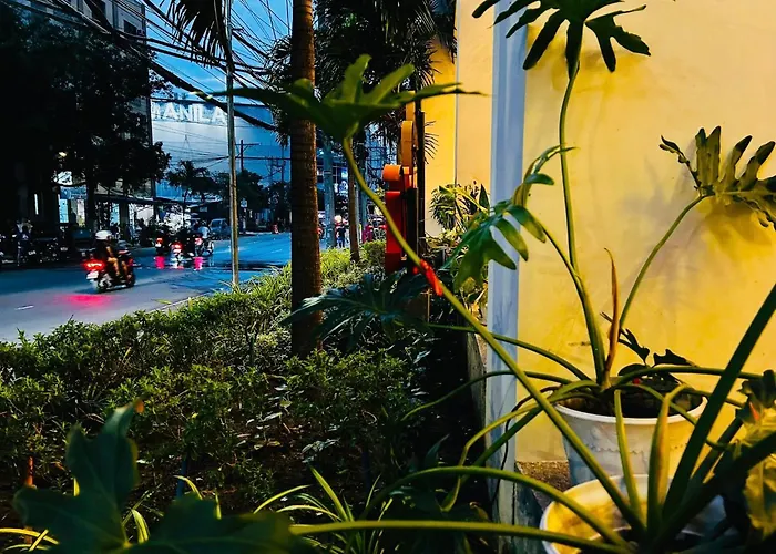 Casa Staycation & 4* Manila